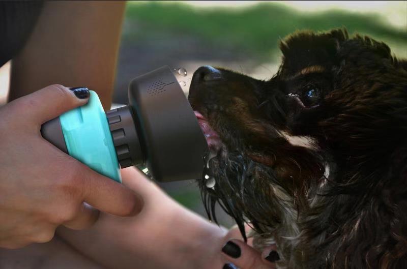 Travel Water Bottle Dog Water Dispenser - FURRY FRIENDS